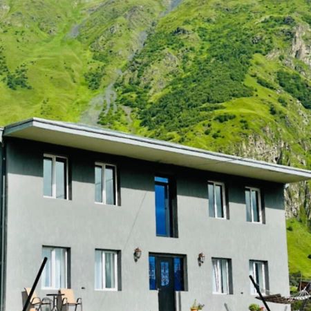 Kazbegi Palace Exterior foto